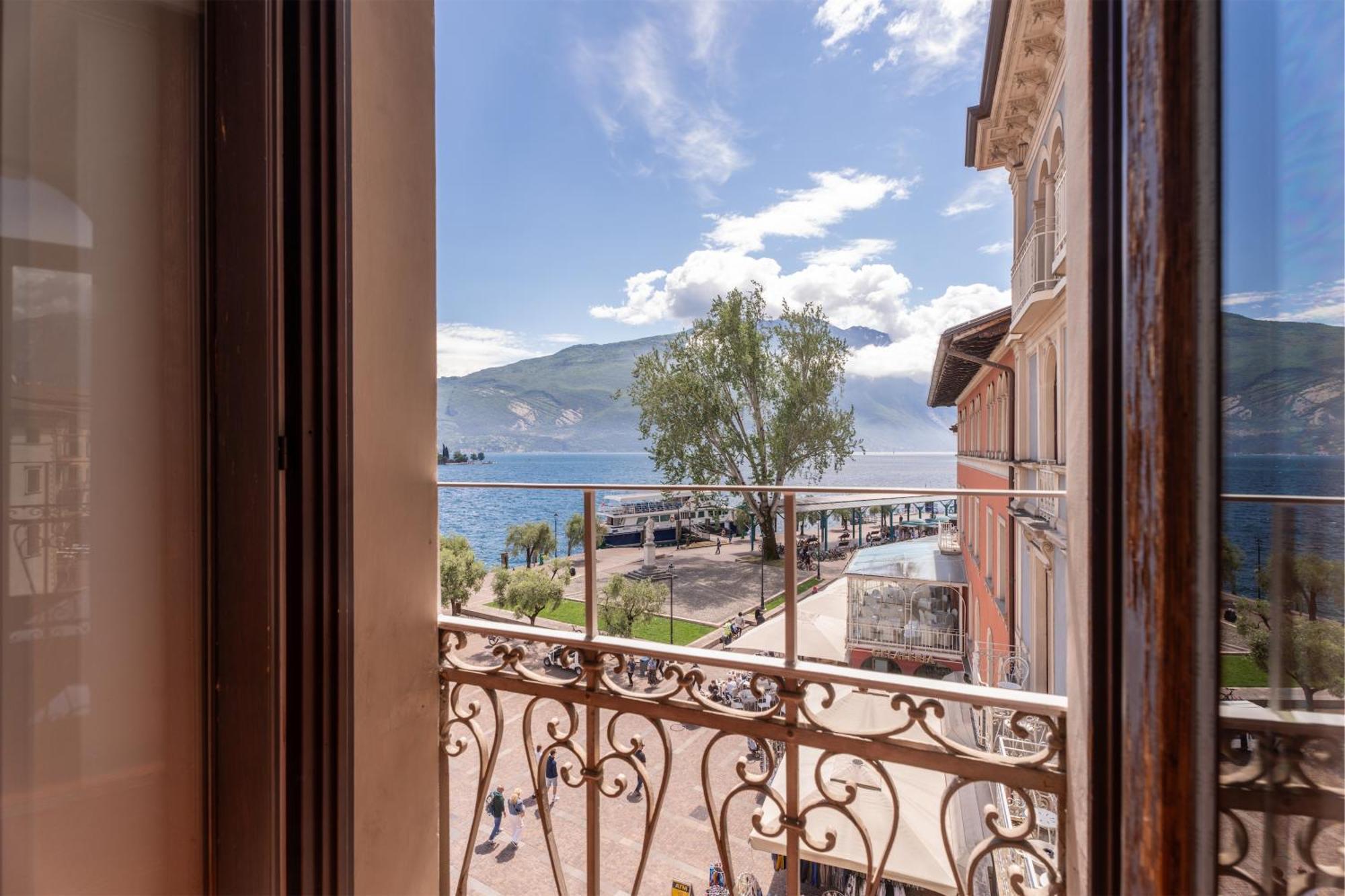 Casa La Torre, The View On The Lake 加尔达湖滨 外观 照片